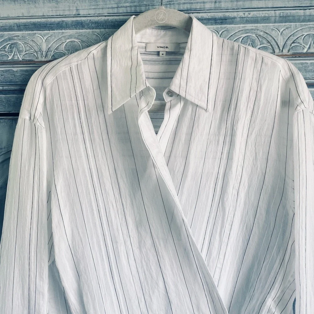 Drapey Stripe Convertible Button-down Shirt In Optic White/ Black